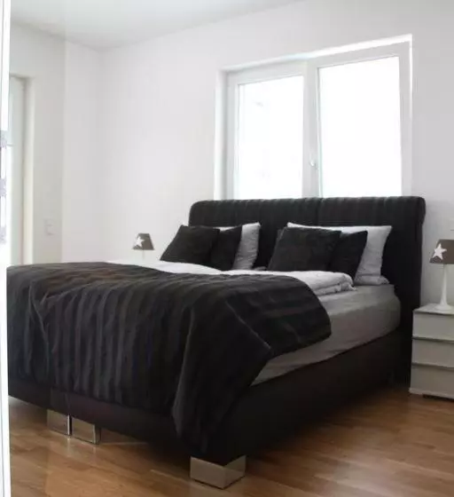 Zum Großen Zernsee Am Hafen