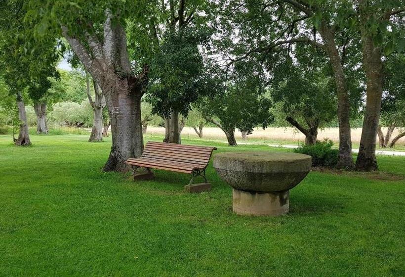 Casa Rural Con Jardín Privado