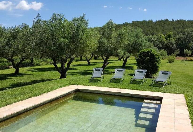 Casa Rural Con Jardín Privado