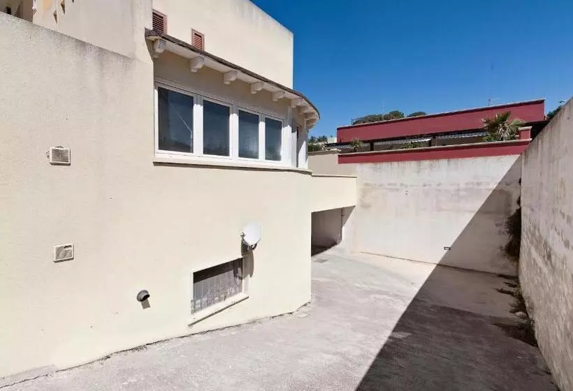 Gallipoli Holiday Beach & Fun Apartment Sit