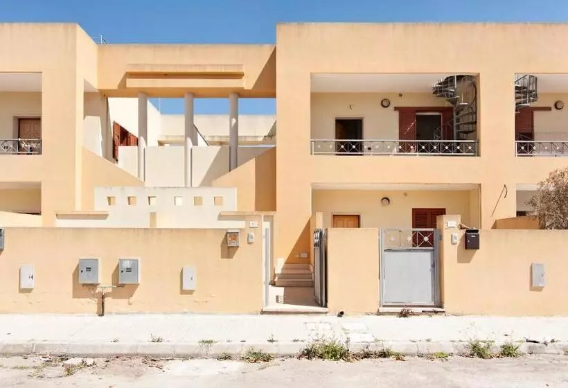Gallipoli Holiday Beach & Fun Apartment Sit