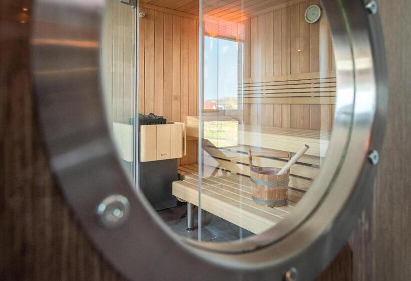 Villa Lotsenhäuser Rügen   Luxus Ferienhaus   3 Schlafzimmer   Sauna   Dachterrasse Mit Boddenblick