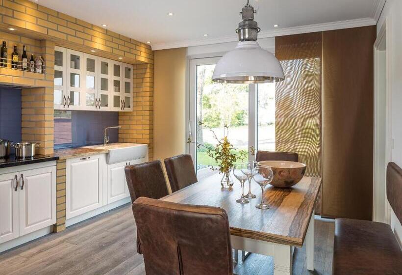 Villa Lotsenhäuser Rügen   Luxus Ferienhaus   3 Schlafzimmer   Sauna   Dachterrasse Mit Boddenblick