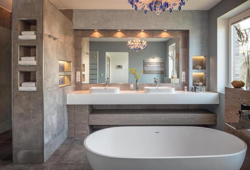 Villa Lotsenhäuser Rügen   Luxus Ferienhaus   3 Schlafzimmer   Sauna   Dachterrasse Mit Boddenblick