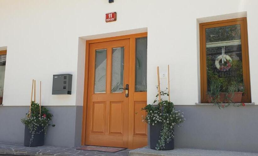 Apartma Pri Boštjanu