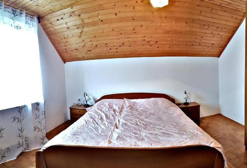 Apartma Pri Boštjanu