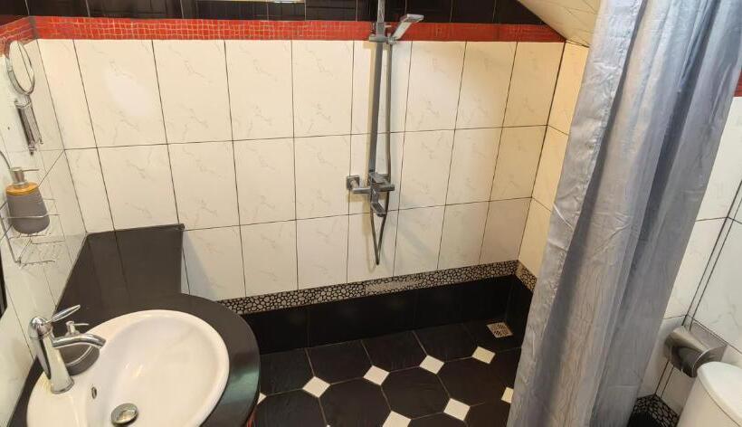 Piscines Privées Et Chauffées, Private Heated Pools