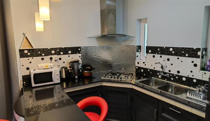 Piscines Privées Et Chauffées, Private Heated Pools