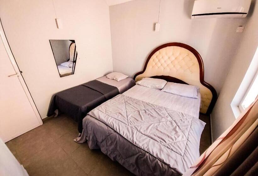 Piscines Privées Et Chauffées, Private Heated Pools