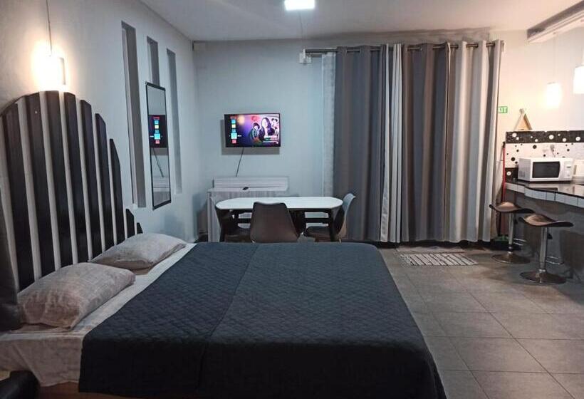 Piscines Privées Et Chauffées, Private Heated Pools