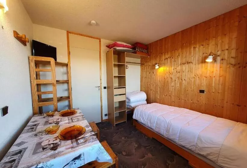 Studio La Plagne, 1 Pièce, 2 Personnes   Fr 1 353 22