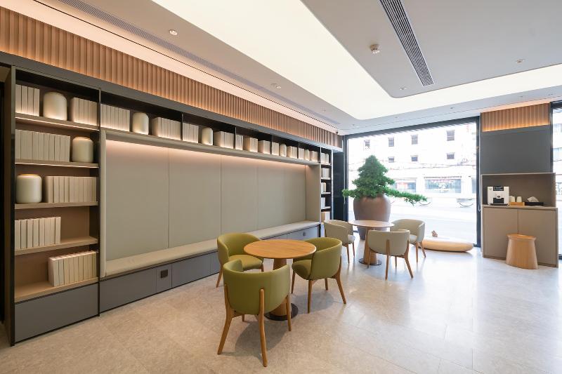 Hotel Ji Shanghai Jiangsu Road Metro Station