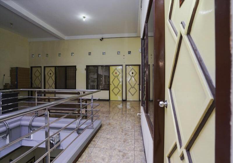 Отель Oyo 2902 Graha 18