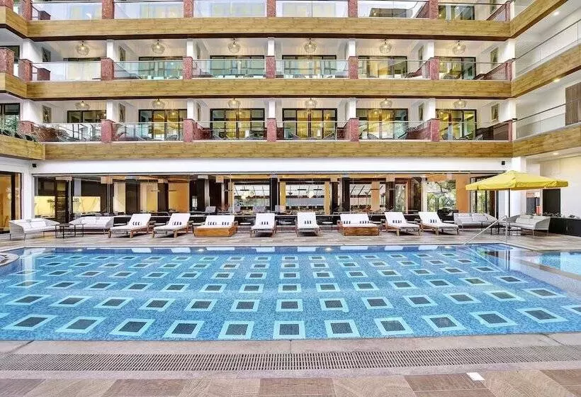 هتل Radisson Resort Goa Baga