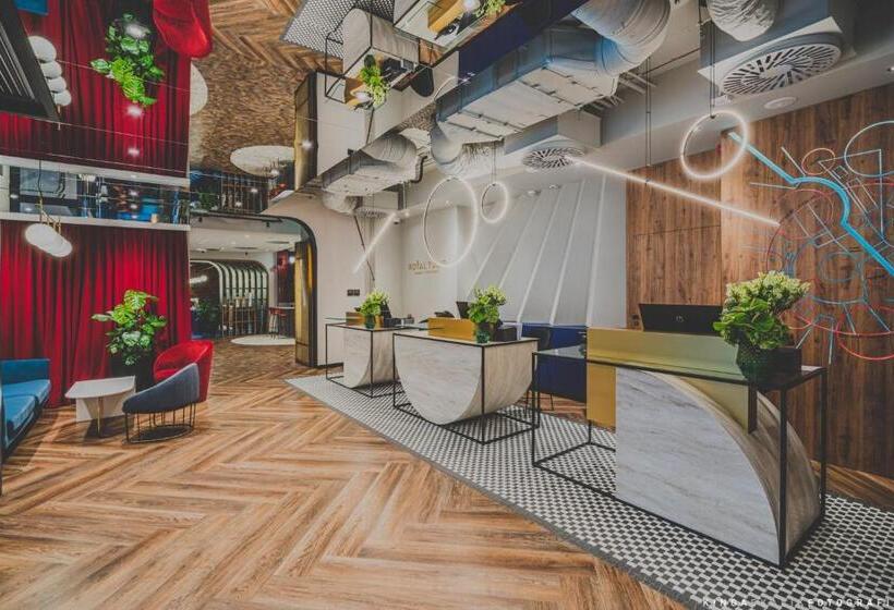 בית מלון כפרי Royal Tulip Warsaw Centre