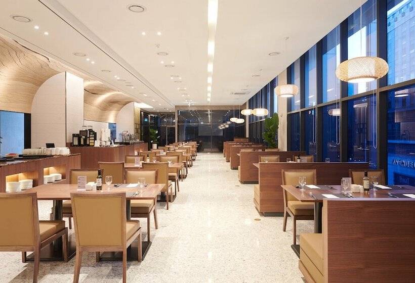 Stanford Hotel Myeongdong