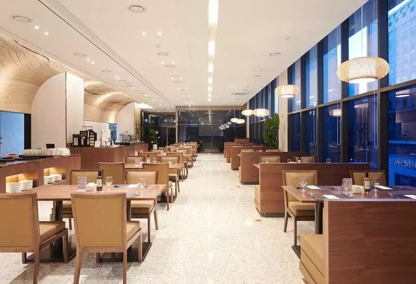 Stanford Hotel Myeongdong