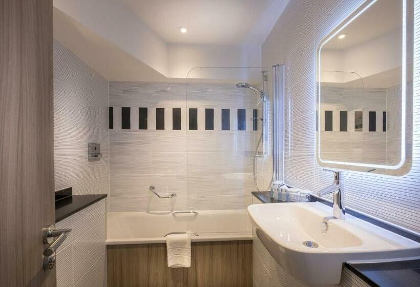 Отель City Sleeper At Royal National