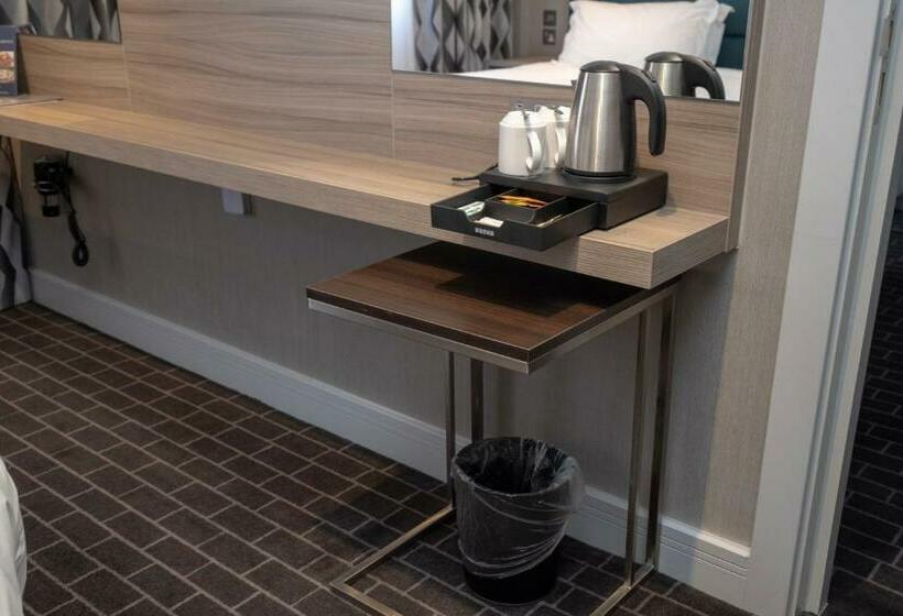 Отель City Sleeper At Royal National