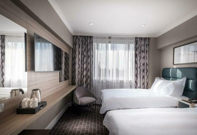 Отель City Sleeper At Royal National