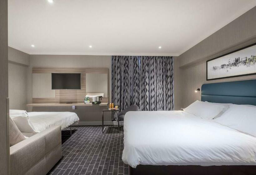 Отель City Sleeper At Royal National