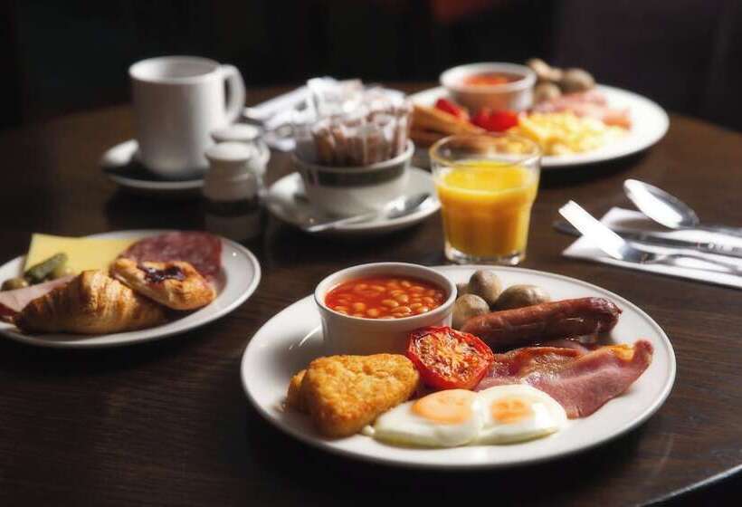 Отель City Sleeper At Royal National