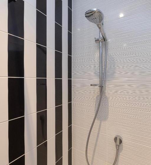 Отель City Sleeper At Royal National