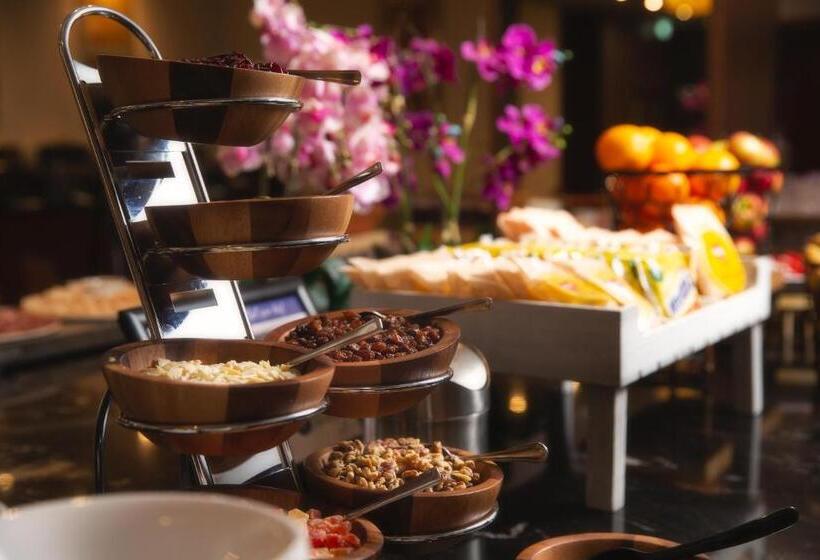 Отель City Sleeper At Royal National