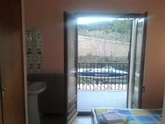 Hostal Darnius