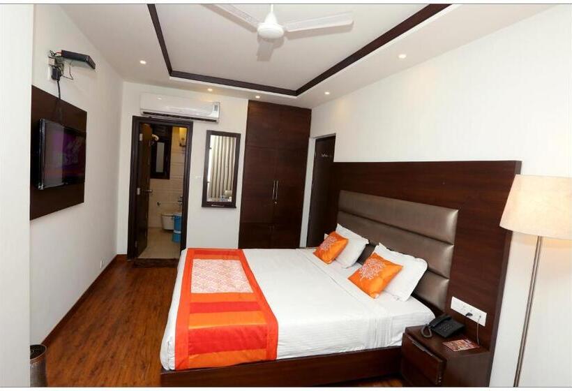 Airport Hotel The R Blues New Delhi