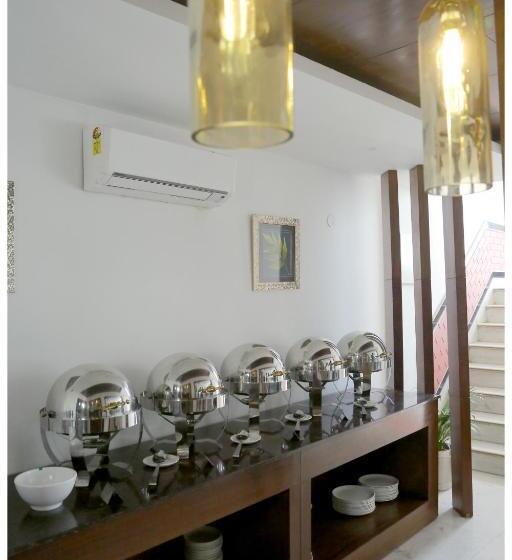 Airport Hotel The R Blues New Delhi