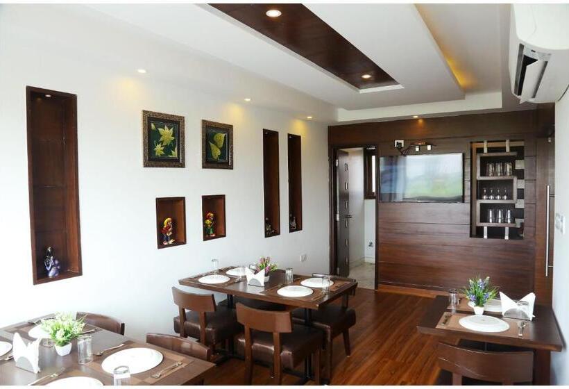 Airport Hotel The R Blues New Delhi