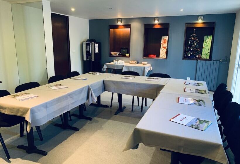 فندق Au Relais Des Lilas