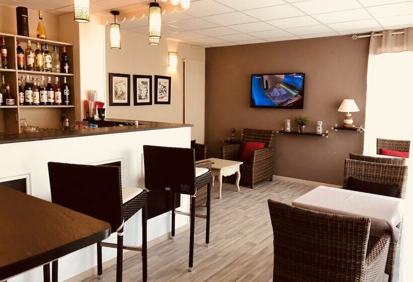 فندق Au Relais Des Lilas