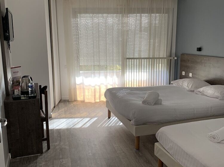 فندق Au Relais Des Lilas