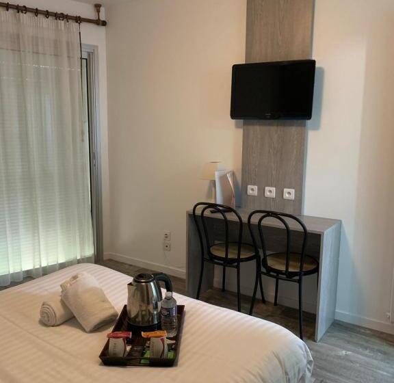 فندق Au Relais Des Lilas