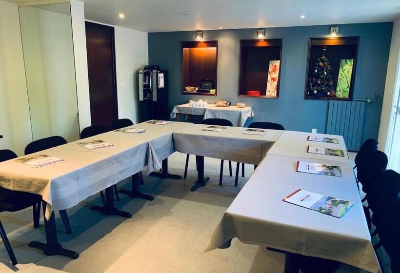 فندق Au Relais Des Lilas