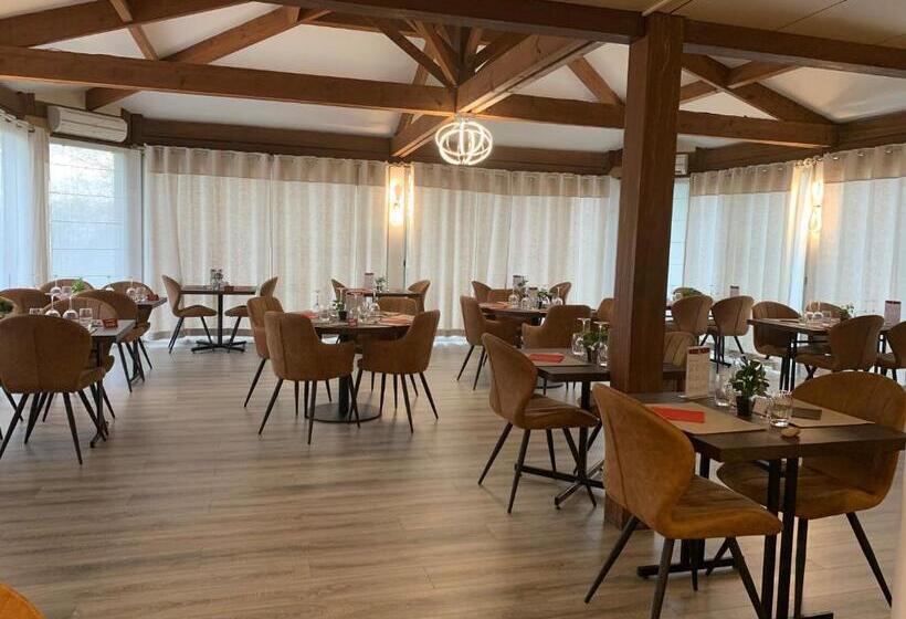 فندق Au Relais Des Lilas