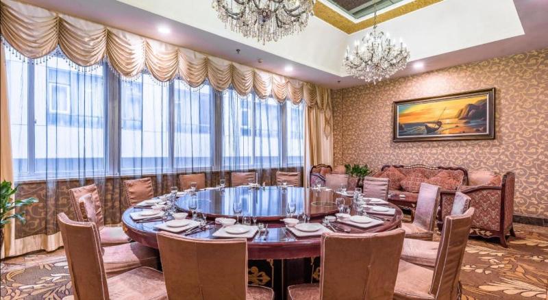 Отель Enshi International