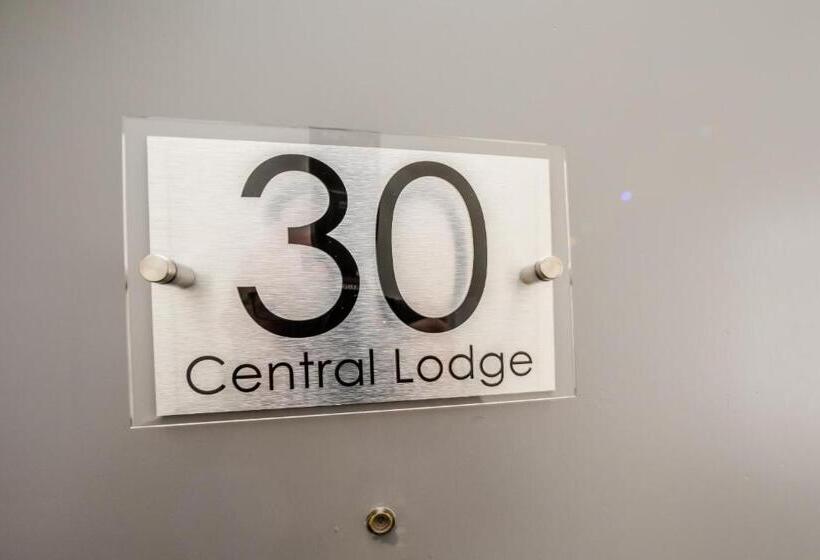 酒店 Huddersfield Central Lodge