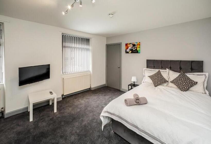 酒店 Huddersfield Central Lodge