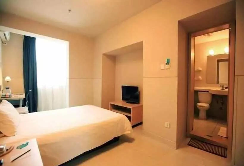 ホテル Jinjiang Inn Jingzhou Beijing Road Central Long Distance Bus Station