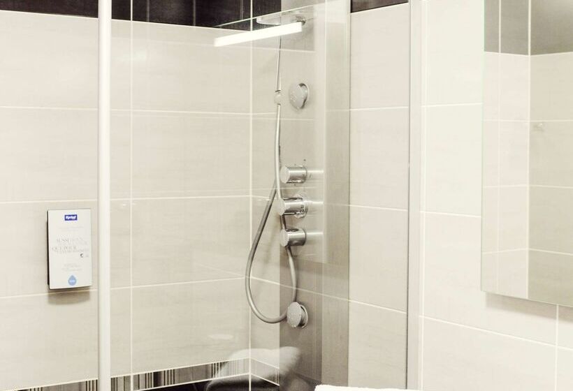 فندق Kyriad Auray