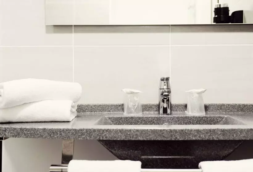 ホテル Kyriad Auray