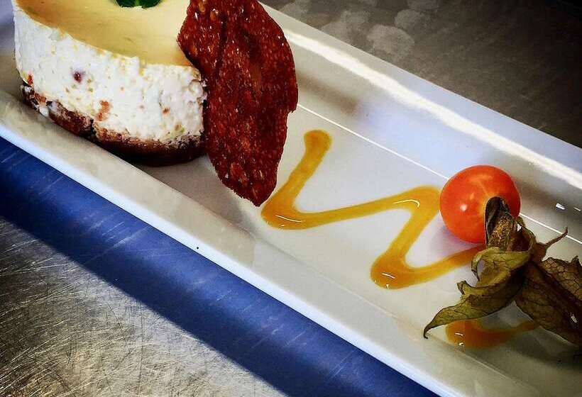 فندق Kyriad Auray