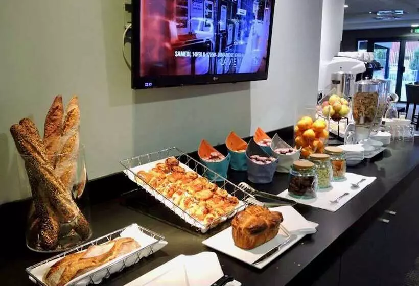 ホテル Kyriad Auray