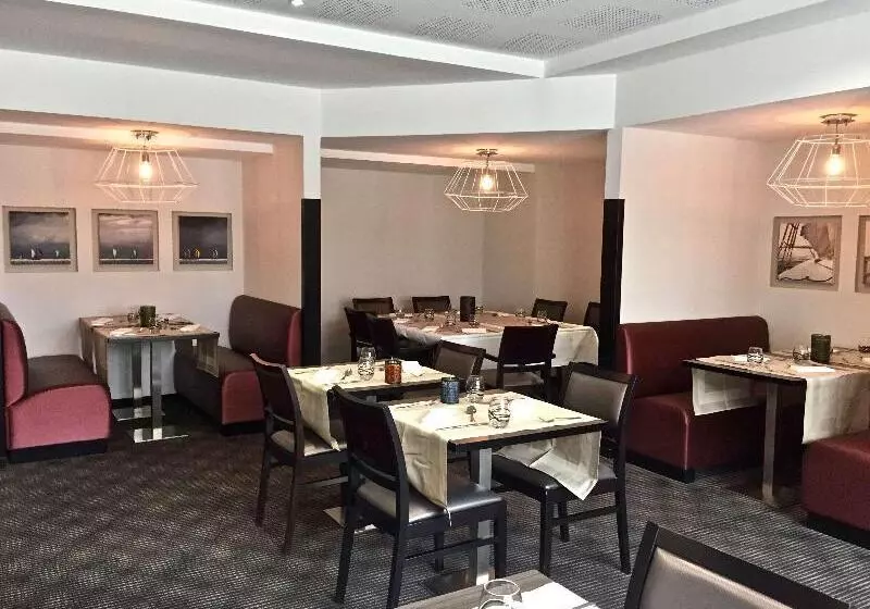 ホテル Kyriad Auray