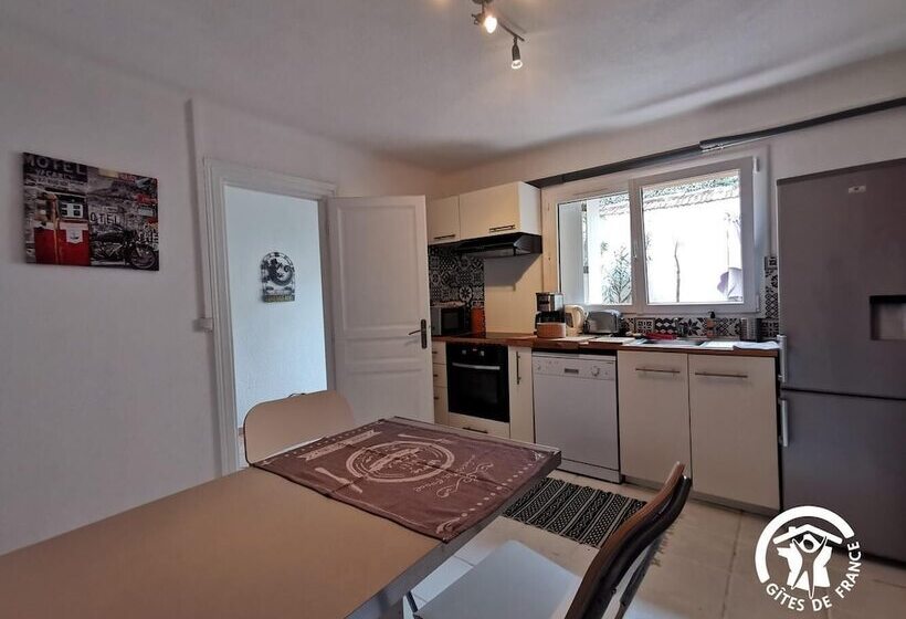 בית מלון כפרי Le Patio Valros