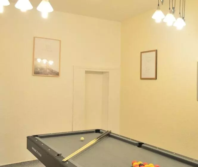 Отель Le Patio Valros