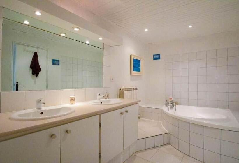 בית מלון כפרי Le Patio Valros